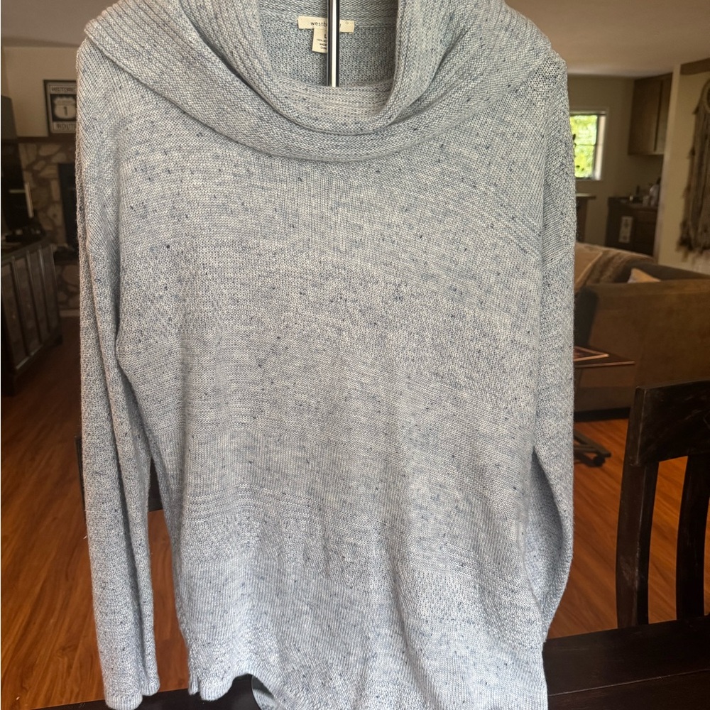 Women's Light Gray/Blue Sweater